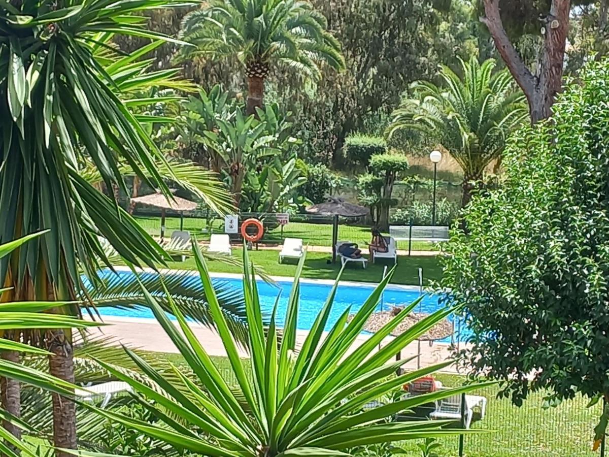 Puerto Banus Con Piscina Апартаменты *